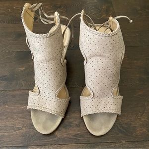 Women’s sandals